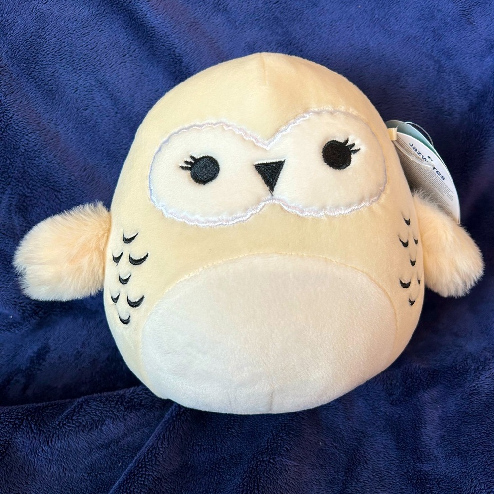 6.5 in Hedwig Squishmallow from Harry Potter NWT